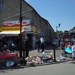 In With Patio シャレー Olloy-sur-Viroin