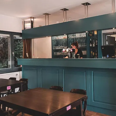 シャレー In With Patio *